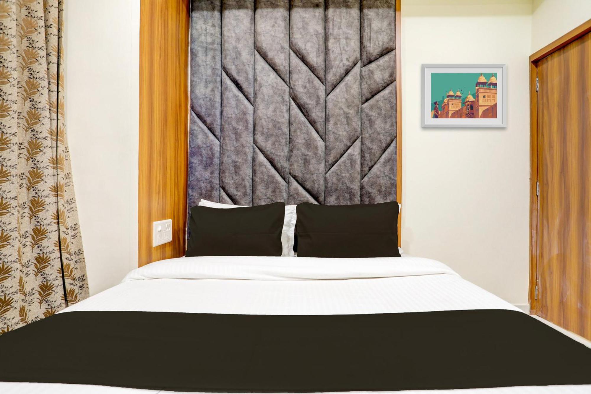 Hotel O Sun Light Αχμπανταμπάντ Εξωτερικό φωτογραφία