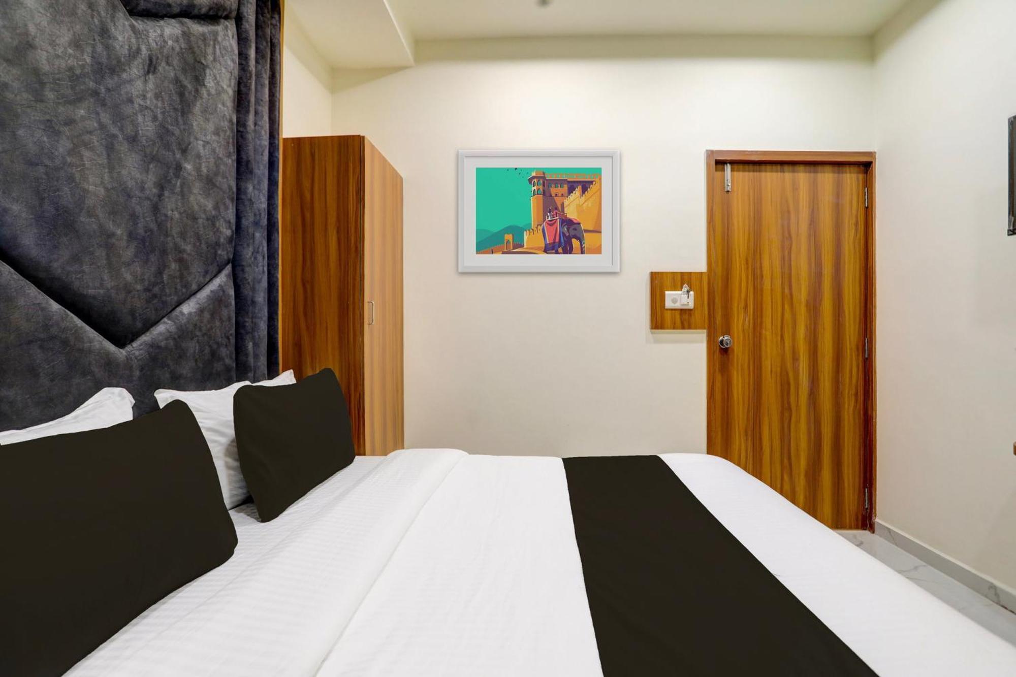 Hotel O Sun Light Αχμπανταμπάντ Εξωτερικό φωτογραφία