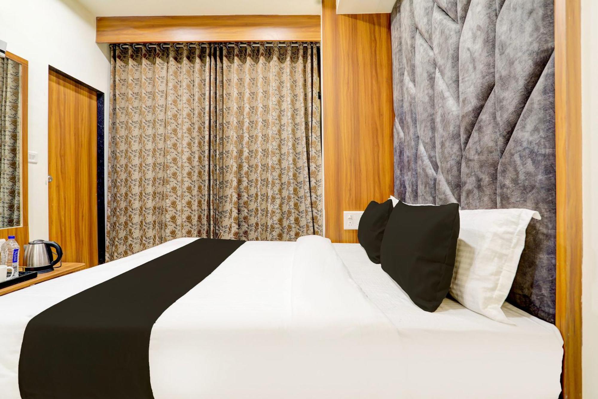 Hotel O Sun Light Αχμπανταμπάντ Εξωτερικό φωτογραφία