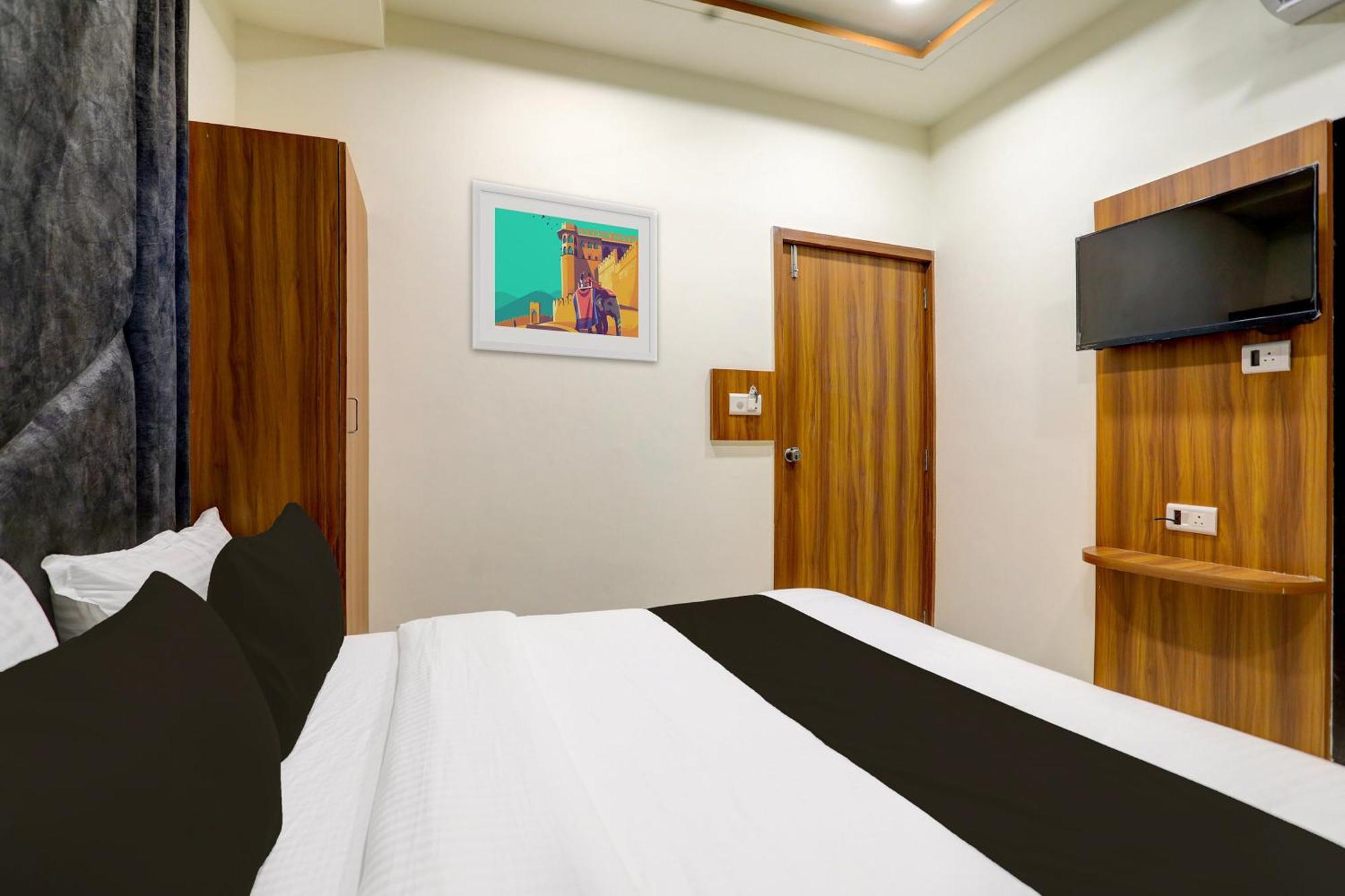 Hotel O Sun Light Αχμπανταμπάντ Εξωτερικό φωτογραφία