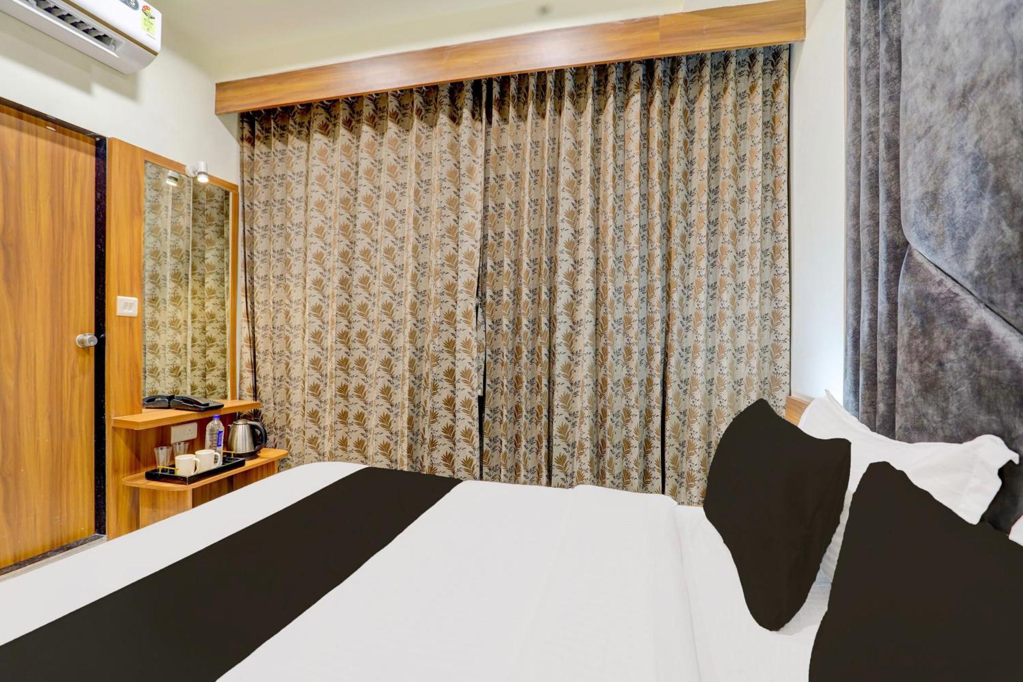 Hotel O Sun Light Αχμπανταμπάντ Εξωτερικό φωτογραφία